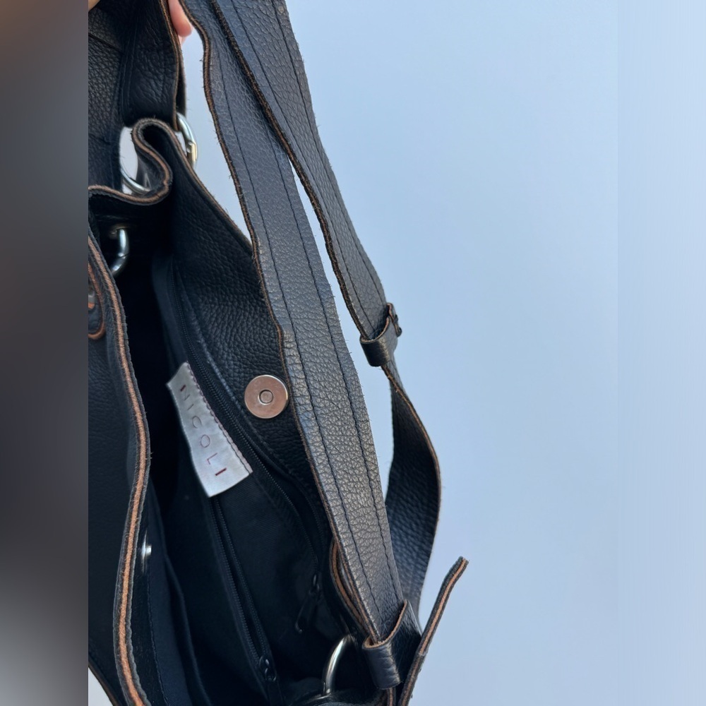 Nicoli Black Pebble Leather Brown Trim Shoulder Bag - Picture 7 of 16
